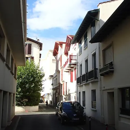 Les Pieds Dans L'eau * Saint-Jean-de-Luz